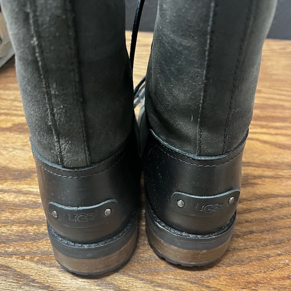 Warm Ugg Combat Boots 🥾 - Picture 5 of 6